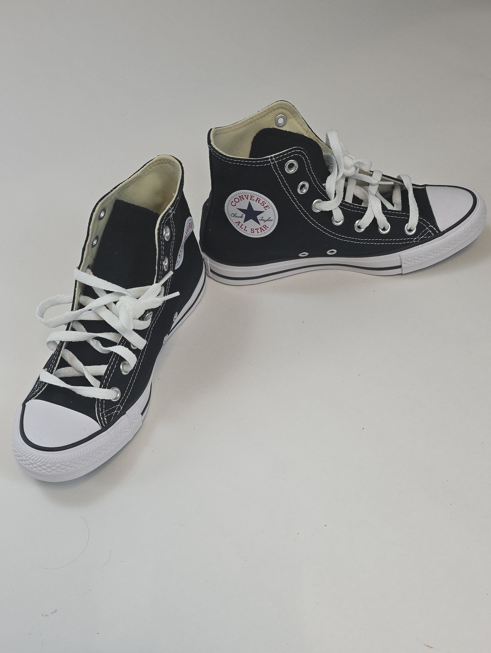 Brand New Men's Converse Chuck Taylor All Star Hi-Top Sneakers in Black & White